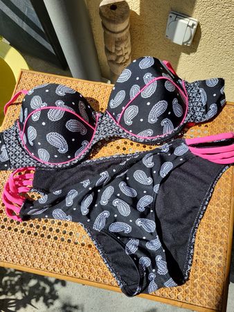 Bikini schwarz Pink Paisley Grösse 38 neu