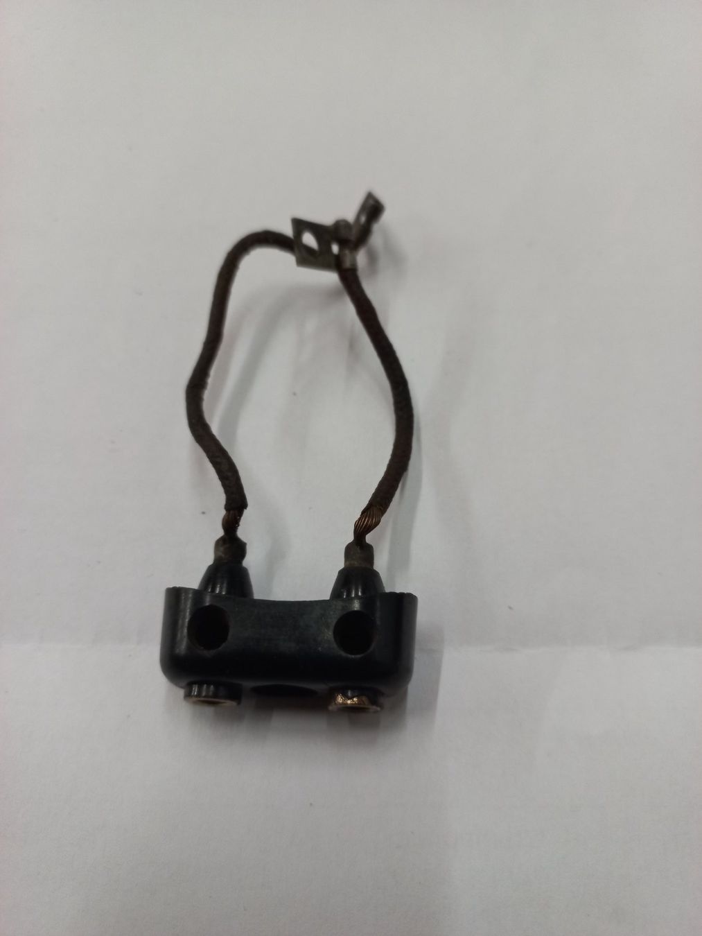 Bosch Alle Ersatzteile: Anschlussstück zu Boschlichtmaschine REE 75 / 6 oder 12 Volt – Neu und originalverpackt aus Egliswil von norton54