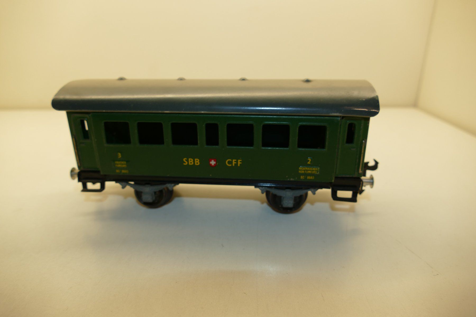 Buco Modellini di ferrovie: Buco 0: SBB 2./3.Kl. Personenwagen – Usato da Niederhasli venduto da rail-duerst 3