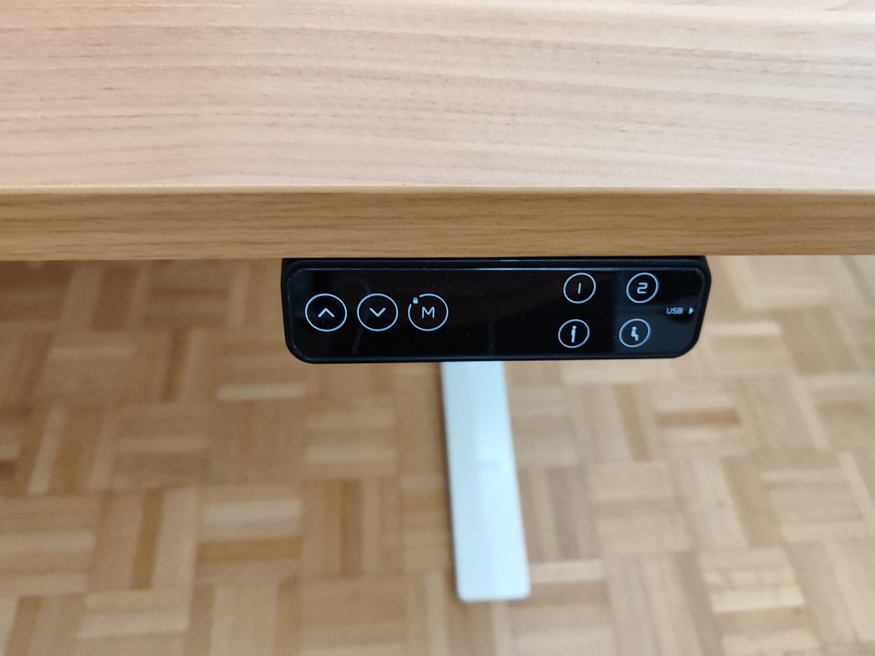 Schreibtische: Höhenverstellbarer Schreibtisch – Gebraucht aus Visp von mic_j8yl 1