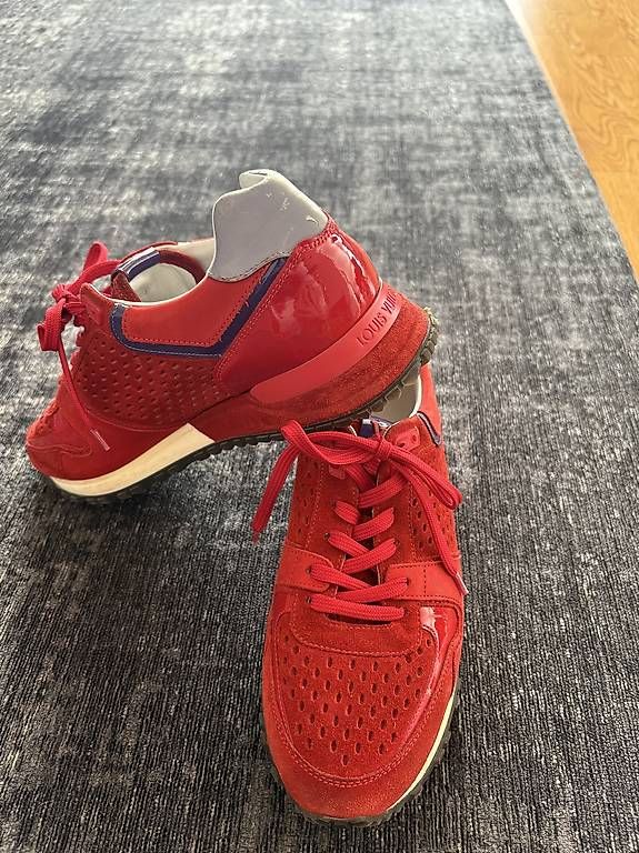 Damenschuhe: Louis Vuitton Damen Sneaker – Gebraucht aus Wallisellen von Nacka04 1