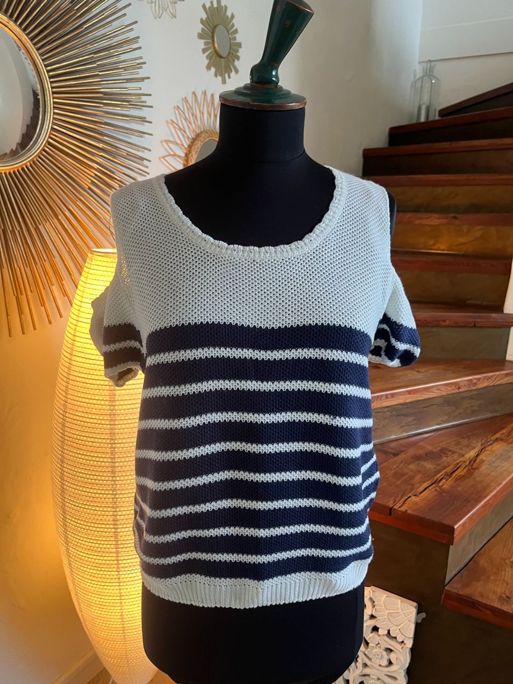 Tops: Pull d'été rayé bleu et blanc - épaules dénudées, S – Gebraucht aus Seiry von vanille08