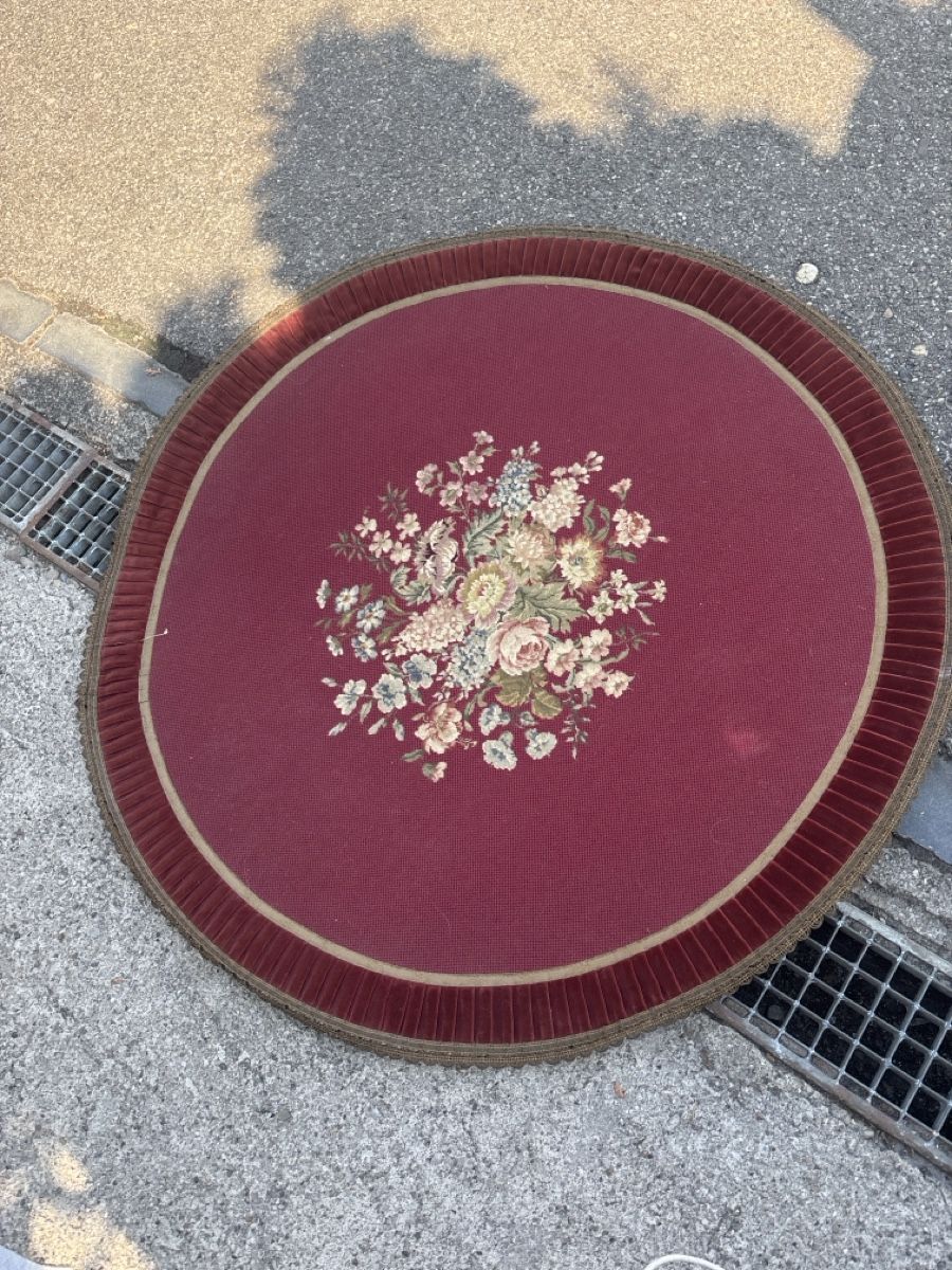Tutte le decorazioni: Runder Teppich mit Blumenmuster Nr. 2 – Usato da Reinach venduto da handyman_gp