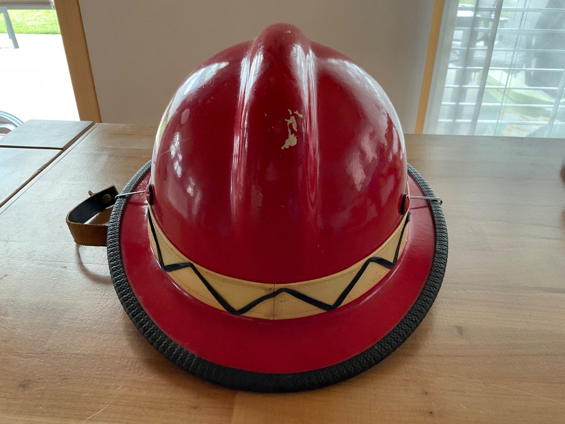 Feuerwehr: alter Feuerwehr Helm / Gr. 53 -61 – Gebraucht aus Rümlang von euqinom16 1