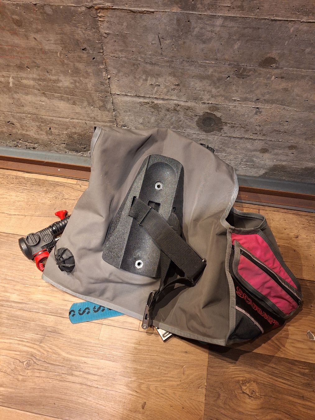 Mute per immersioni: Scuba Pro Jacket – Usato da Ipsach venduto da nik_6hkj 1