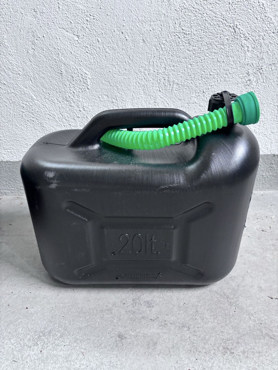 Accessori per altri veicoli: Kanister mit 40 L Diesel – Nuovo (secondo la descrizione) da Zürich venduto da Edenstrasse16 1