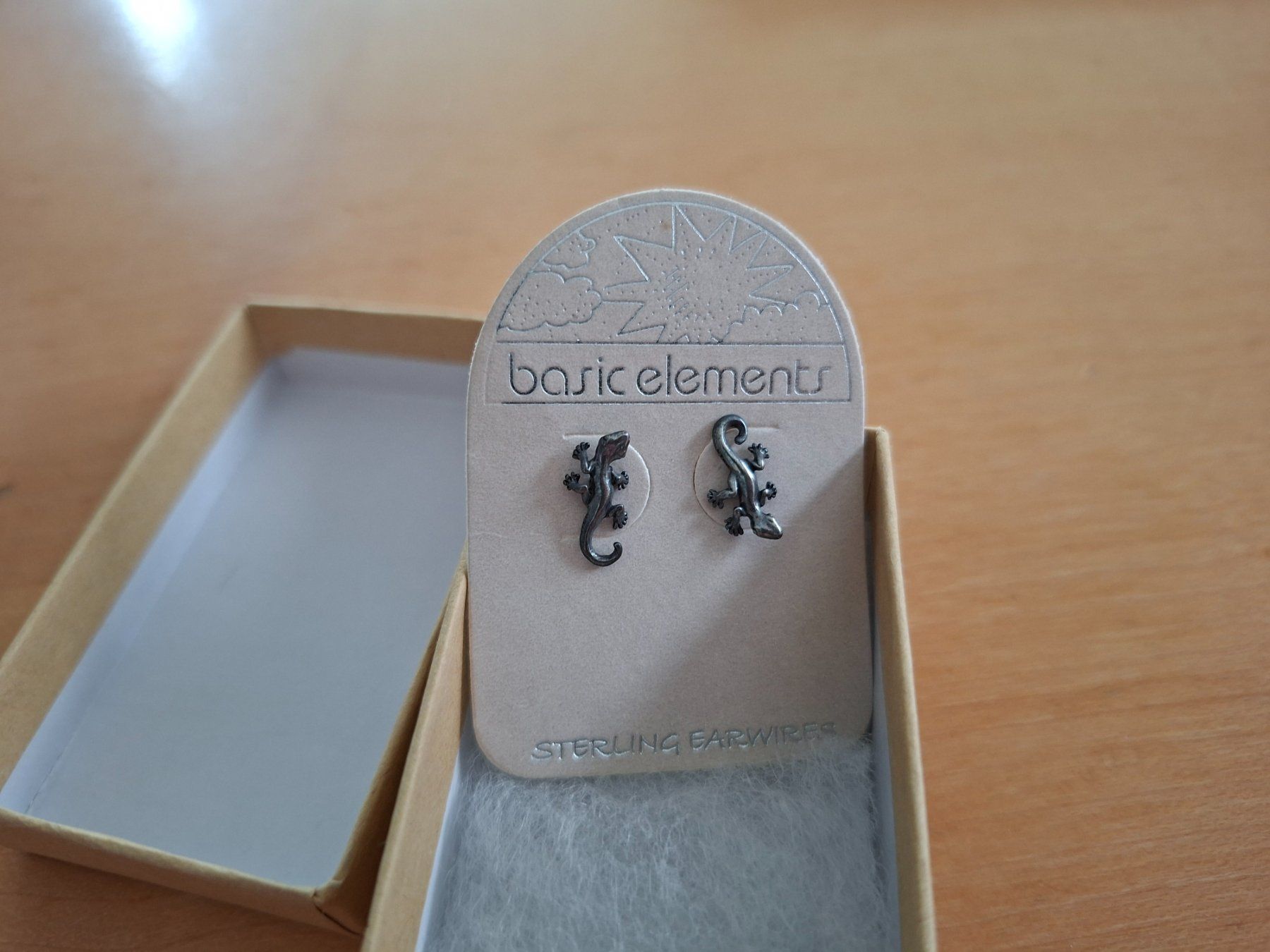 Orecchini pendenti & Orecchini a lobo: Silberne Ohrstecker Gecko Basic Elements, Neu mit Etikett – Nuovo e nell'imballaggio originale da Killwangen venduto da KIANA08