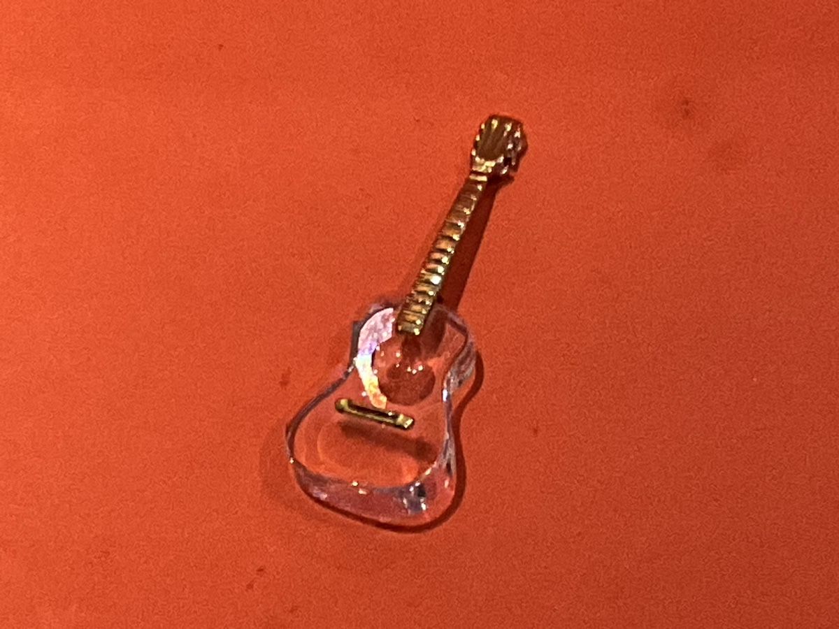 Swarovski Figuren: Swarovski Gitarre  – Neu (gemäss Beschreibung) aus Oberglatt ZH von Multimix 1