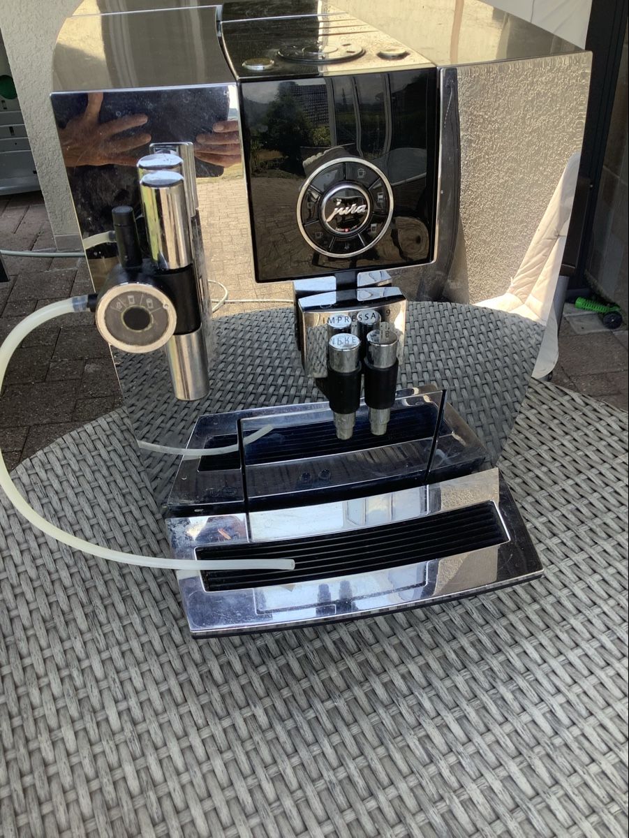 Jura Macchine per caffè & Macchine per espresso: Kaffeemaschine Jura  – Difettoso da Bäretswil venduto da Elgouna 1
