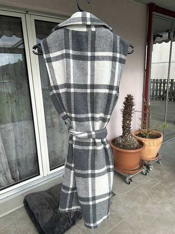 Gilet & Giacche senza maniche: Gilet kariert – Usato da Niederbuchsiten venduto da idontknow. 2