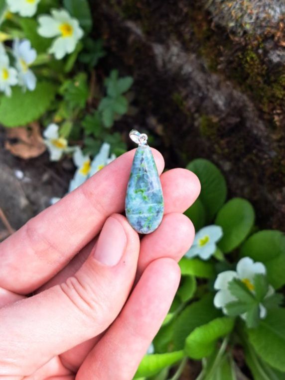 Anhänger: Allalin Gabbro Wallis Anhänger – Neu und originalverpackt aus Richterswil von Viorella 2