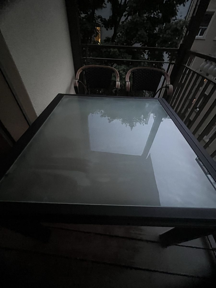 Tavoli: Extendable Outdoor Glass Table – Usato da Zürich venduto da mar_5pjr 1