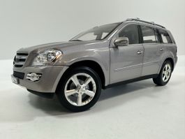 Mercedes-Benz GL-Klasse 1:18, grau, inkl. OVP, MINICHAMPS