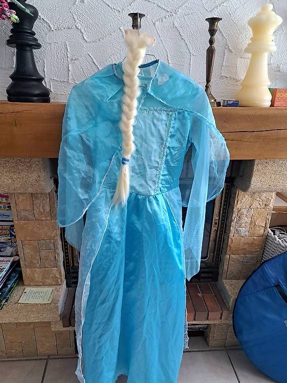Costumi: Costume Reine des neiges – Usato da Delémont venduto da emm_z2yb