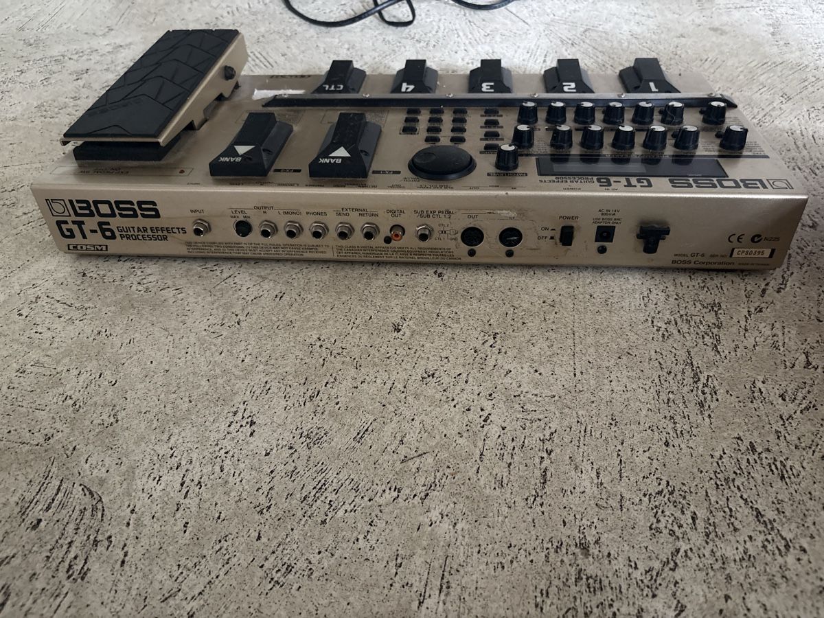 Boss Strumenti musicali: Pédalier guitare Boss GT-6 multi-effets – Usato da Vernier venduto da Judge63 3