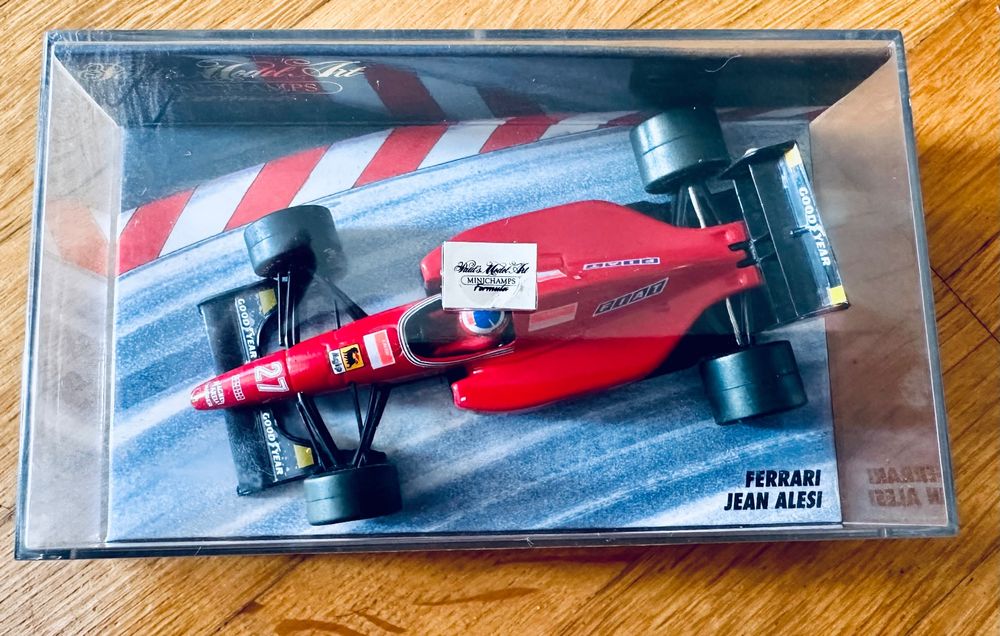 MINICHAMPS Ferrari 1996 version de lancement E. Irvine 1:43