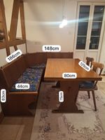 Eckbankgruppe aus Holz mit Esstisch & 2 Stühlen