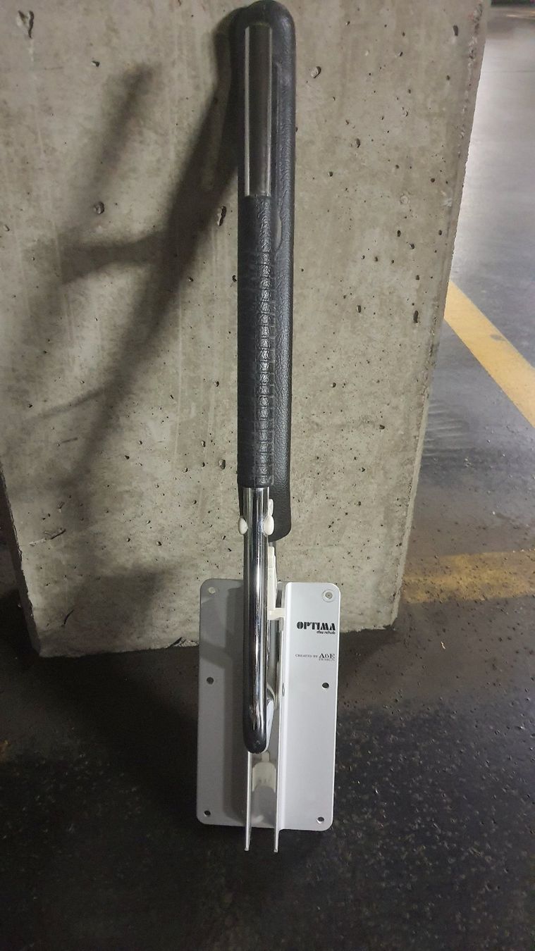 Geländer: Klappbarer Haltegriff Optima – Gebraucht aus Bern von yourseller 2