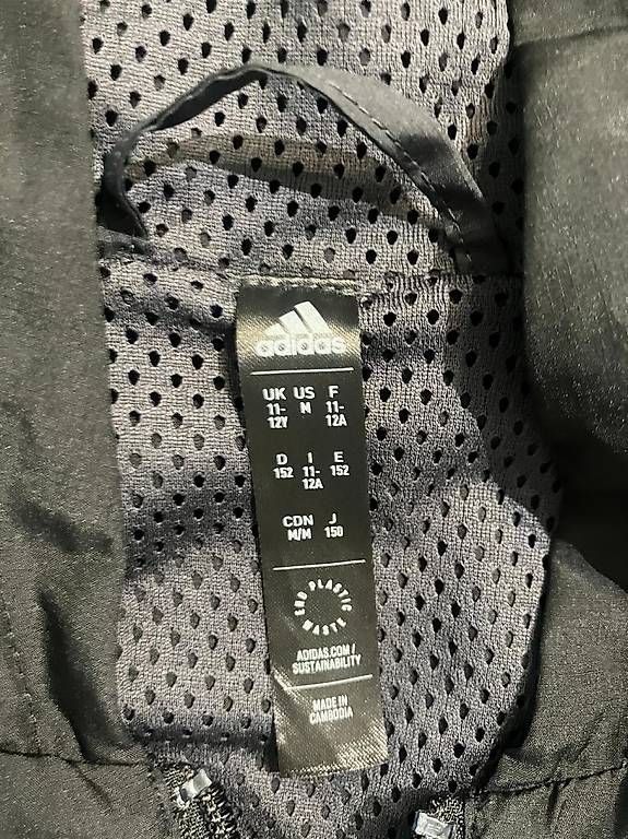 Giacche: Adidas Trainerjacke / Grösse 11-12 Jahre – Usato da zürich venduto da insomnia1975 1