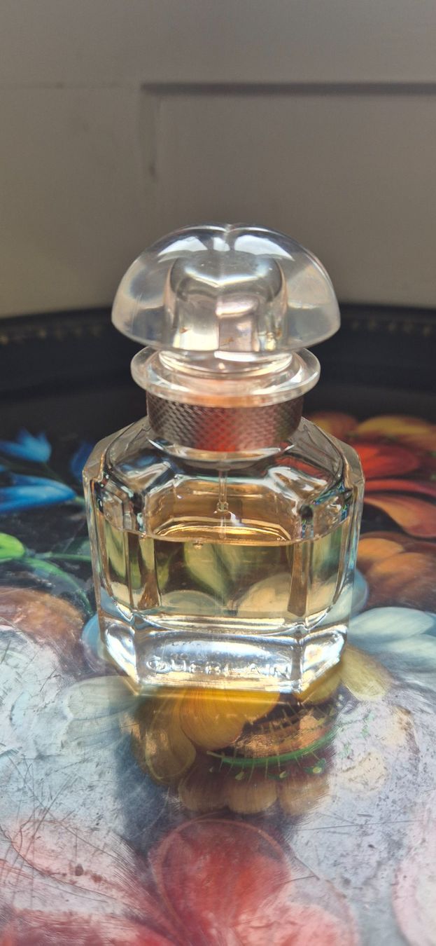 Guerlain Profumi & Eau de Toilette: Guerlain Duft Mon Guerlain Eau de Parfum🌻 – Usato da St. Gallen venduto da Mar_cx6m