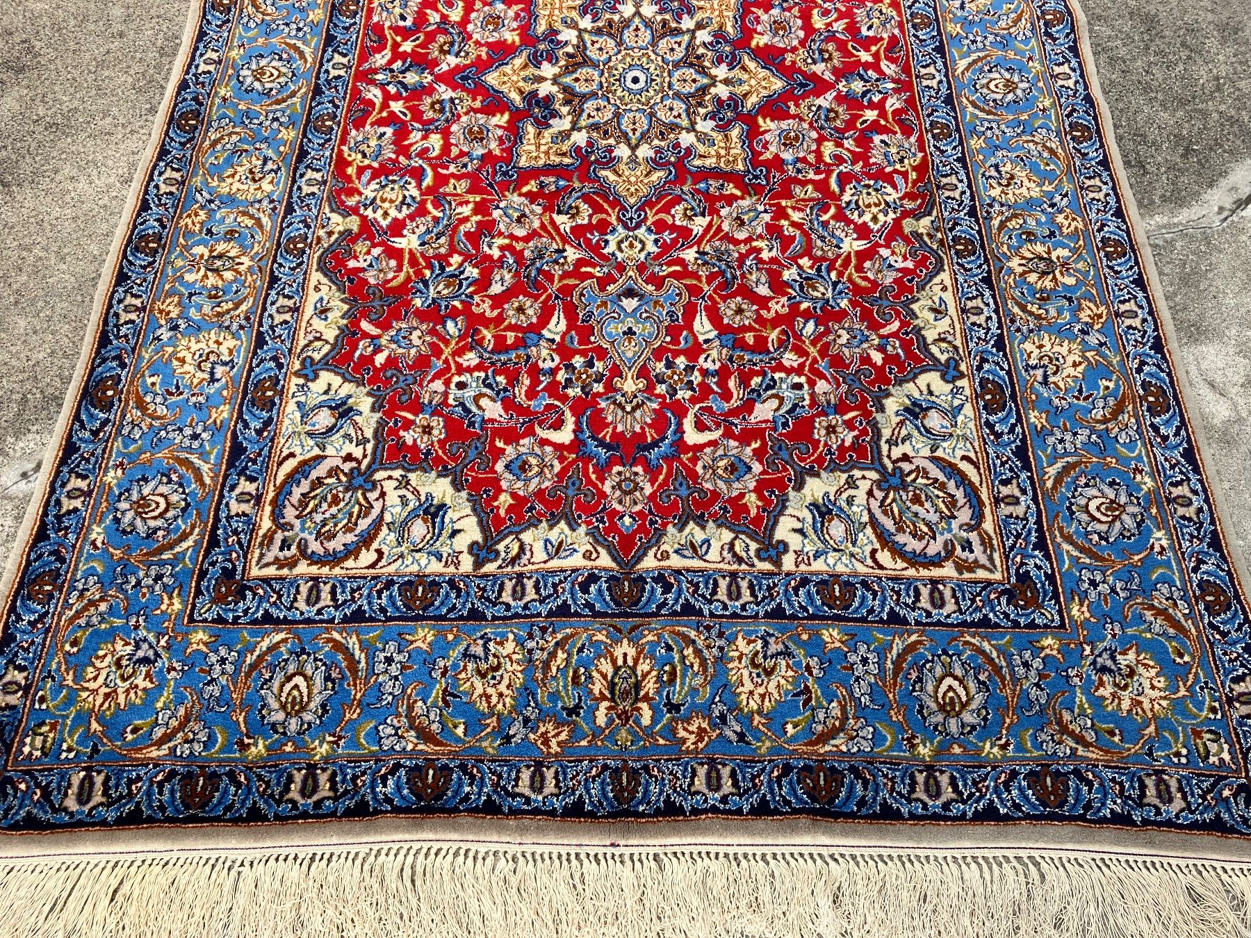 Teppiche: ISFAHAN mit Seide Perser 180x109cm – Gebraucht aus Zürich von Artnuvo 1