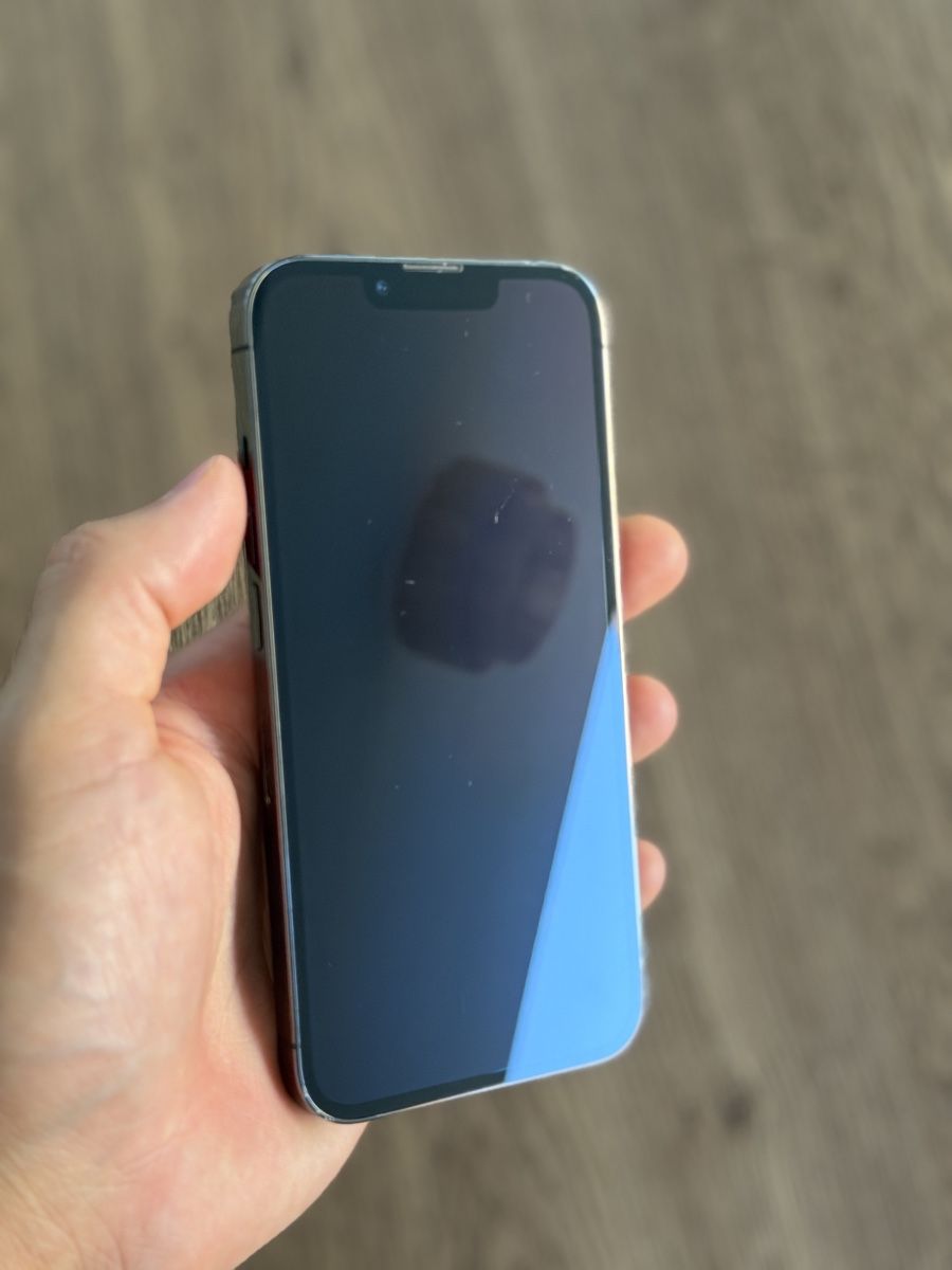Apple Portables: Iphone 13 pro – D'occasion à Eiken par DanoO. 2