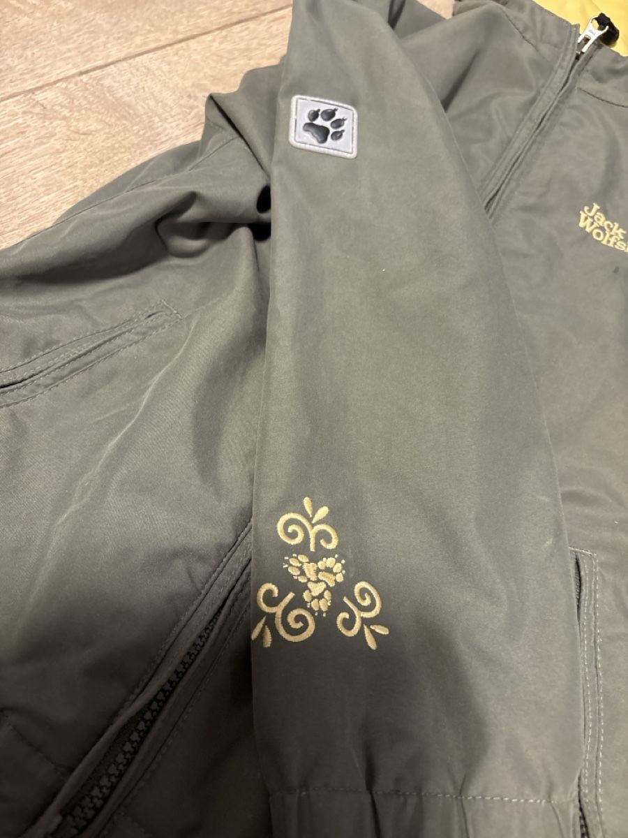 Jack Wolfskin Giacche & Cappotti: Jack Wolfskin Regenjacke Gr. 128 – Usato da Birmensdorf ZH venduto da Duraj 2