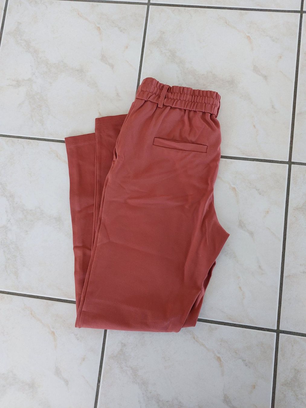 Only Pantaloni: Hose Gr. S Only – Usato da Schmitten venduto da JasiStern 1