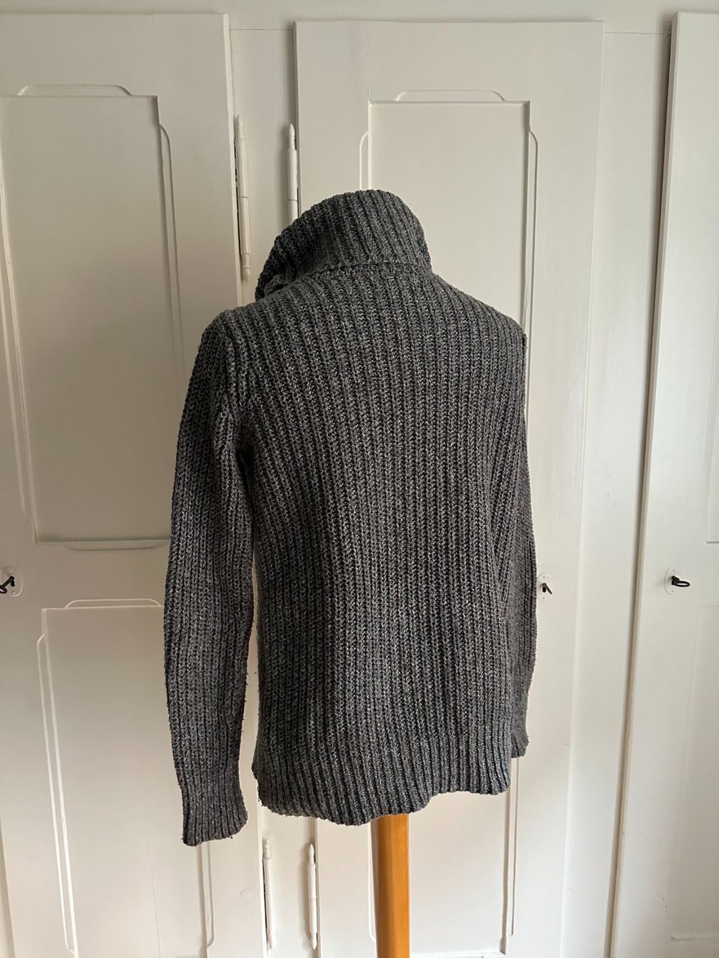 Abercrombie Pullover & Sweatshirts: ABERCROMBIE & FITCH - Strickpullover grau M – Gebraucht aus Zürich von Diazaio 2