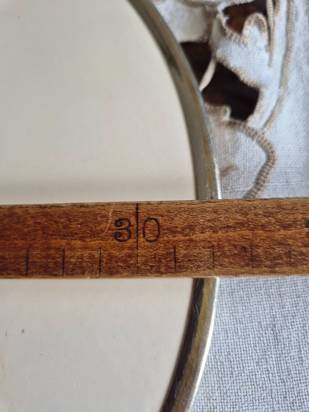 Plateaux: Antike Serviertablett mit Blumenmuster – D'occasion à Bern par aronari 8