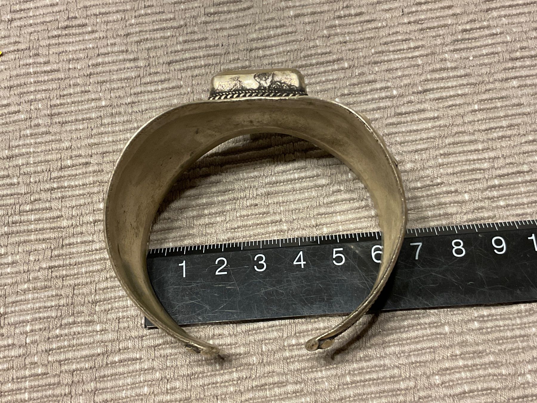 Armbänder & -reifen: Armreif mit Stein – Gebraucht aus Rümlang von resale35 3