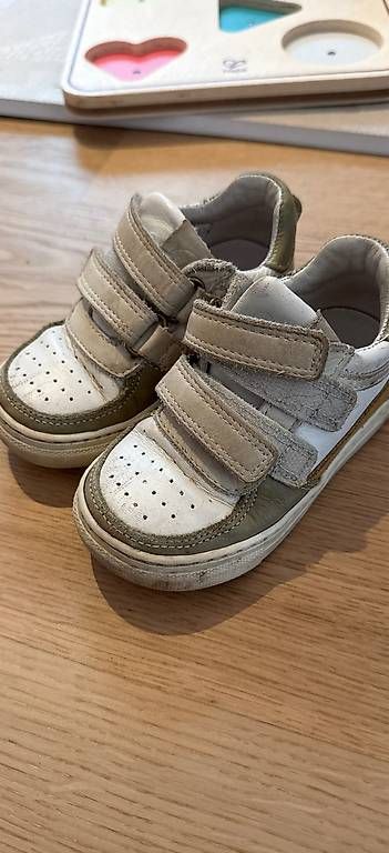 Scarpe per ragazzi: Lotta und Emil Schuhe Sneaker 22 – Usato da Thalwil venduto da nic_n9s8 2