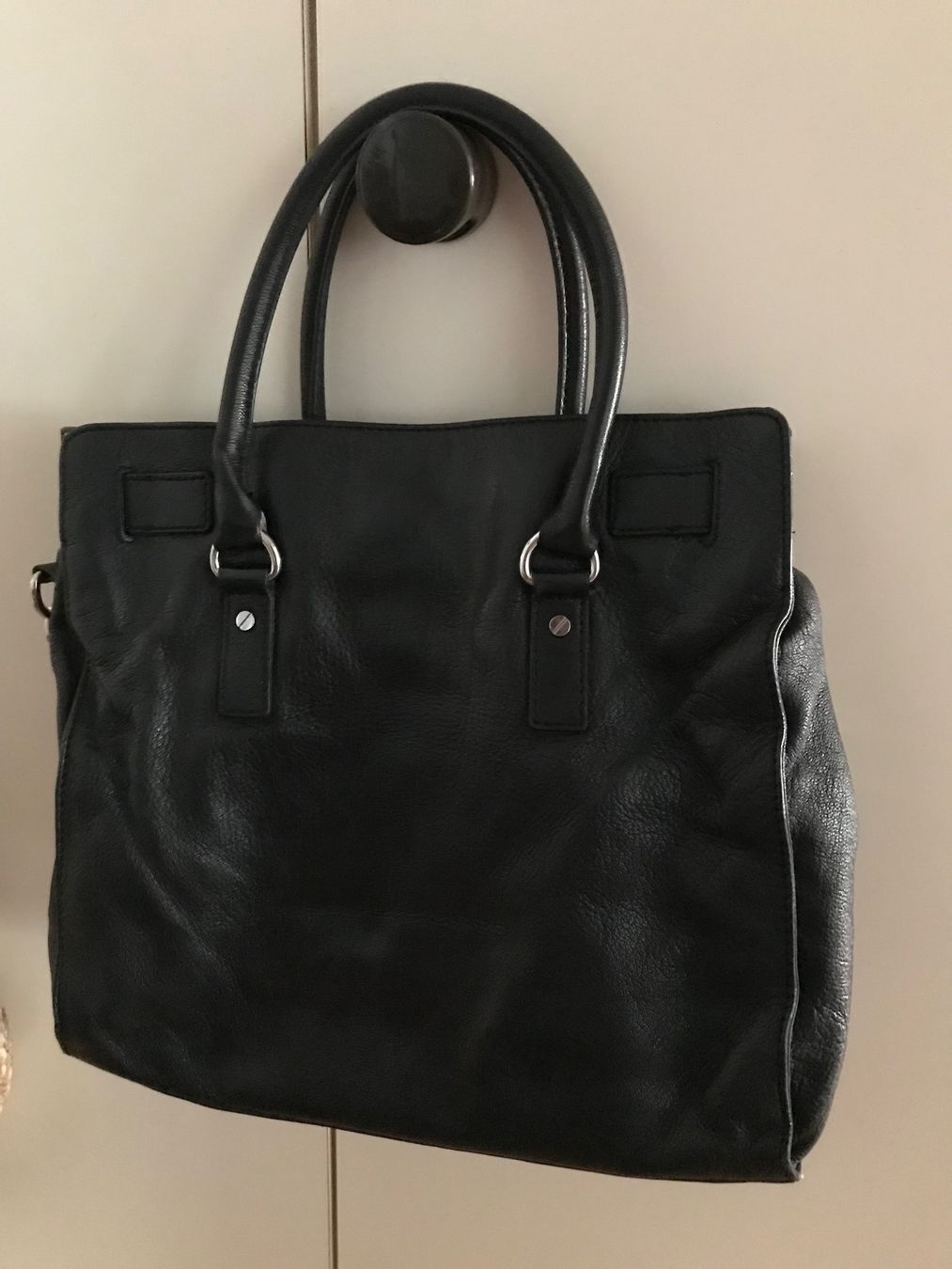 Michael Kors Borse da donna: Michael Kors Tasche schwarz – Usato da Emmenbrücke venduto da Hathor123 1