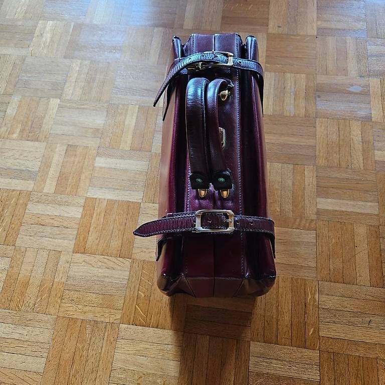 Taschen für Damen: Ledertasche – Gebraucht aus Künten von Philothea 1