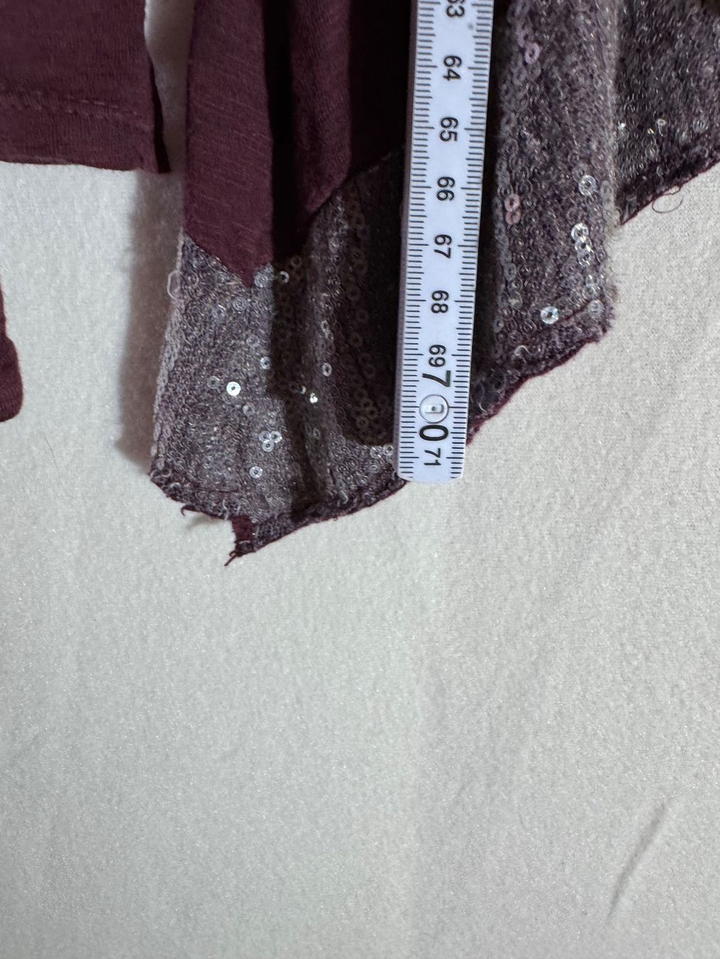Maglioni & Felpe: Dunkelroter Pullover mit Pailletten ca Gr. M/L – Usato da Grosswangen venduto da second_hand_dress 1