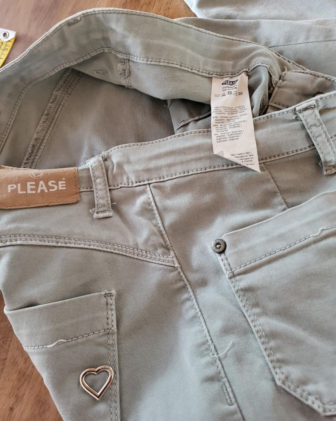 Please Jeans Jeans: Jeans - Please - Grösse M Olivgrün – Usato da Stüsslingen venduto da pati-king 1