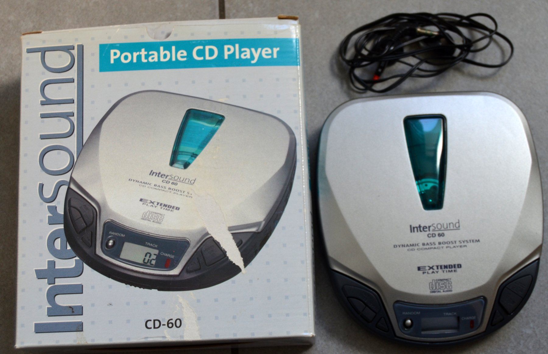 Lettore multimediale portatile: Discman InterSound CD-60 – Usato da Collonges venduto da arashee