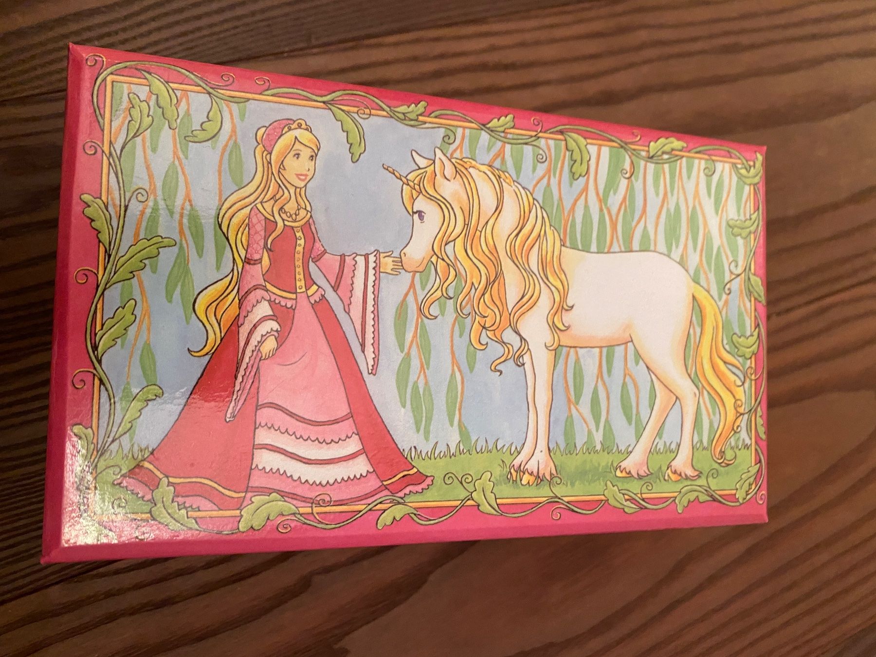 Cassapanche: Kinder-Schmuckschattule mit Musik – Usato da Dielsdorf venduto da sissy04 2