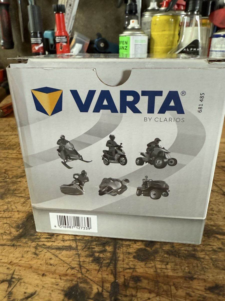 Varta Batterie: 12v 4Ah 80A   Neu Batterie – Usato da Sevelen venduto da e39-bmw 3