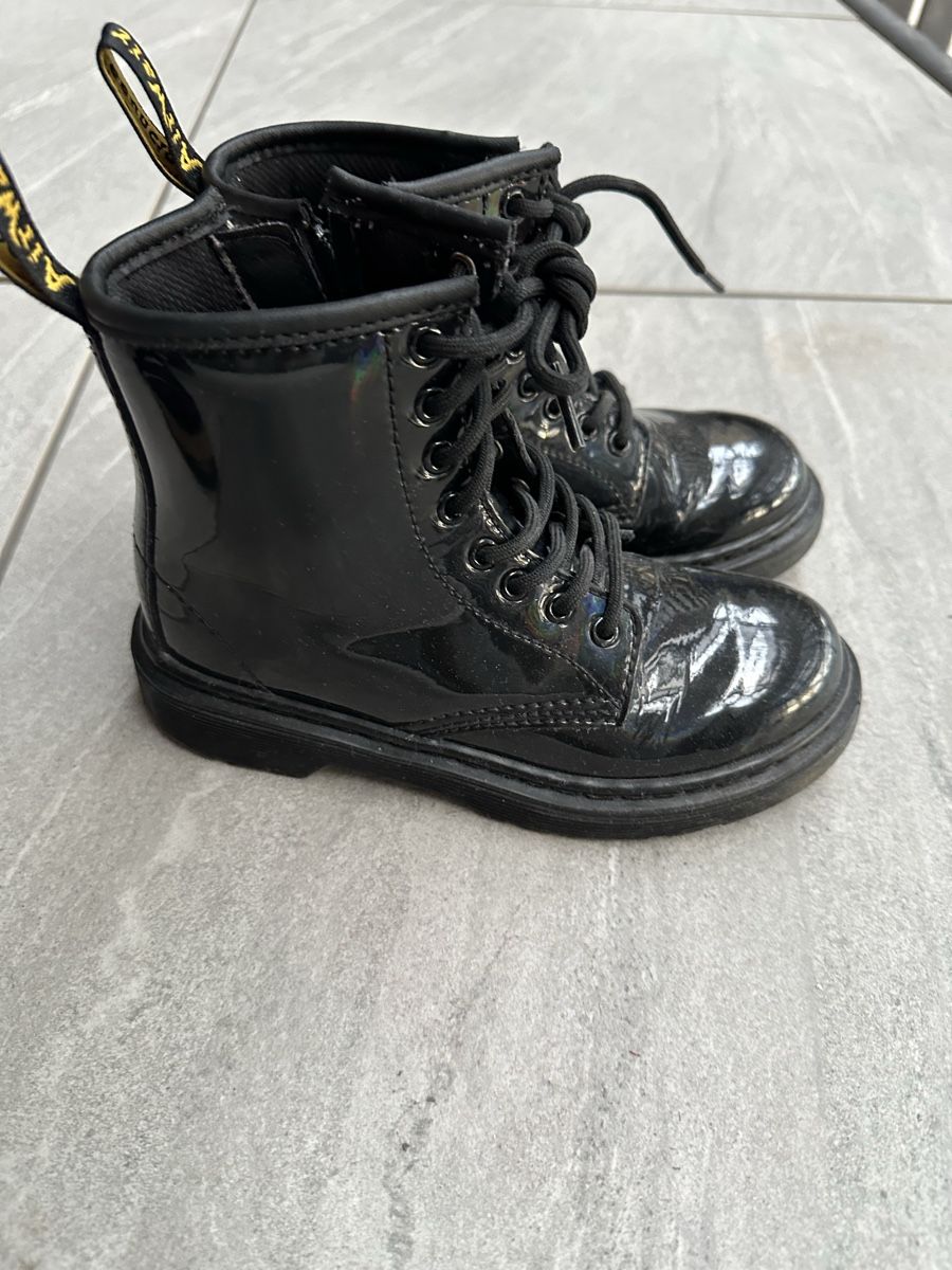 Dr. Martens Scarpe per ragazze: Dr. Martens Kinderstiefel Grösse 30 – Usato da Männedorf venduto da alexzh007 1