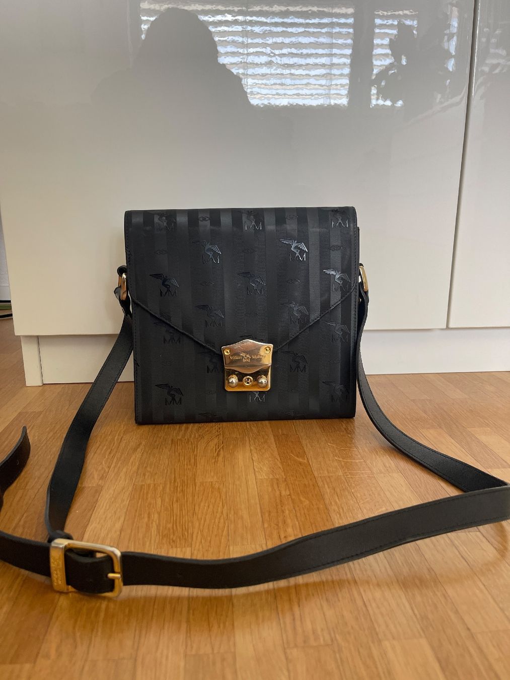 Maison Mollerus Borse da donna: Maison Mollerus Tasche schwarz – Usato da Solothurn venduto da hewlettundPackard