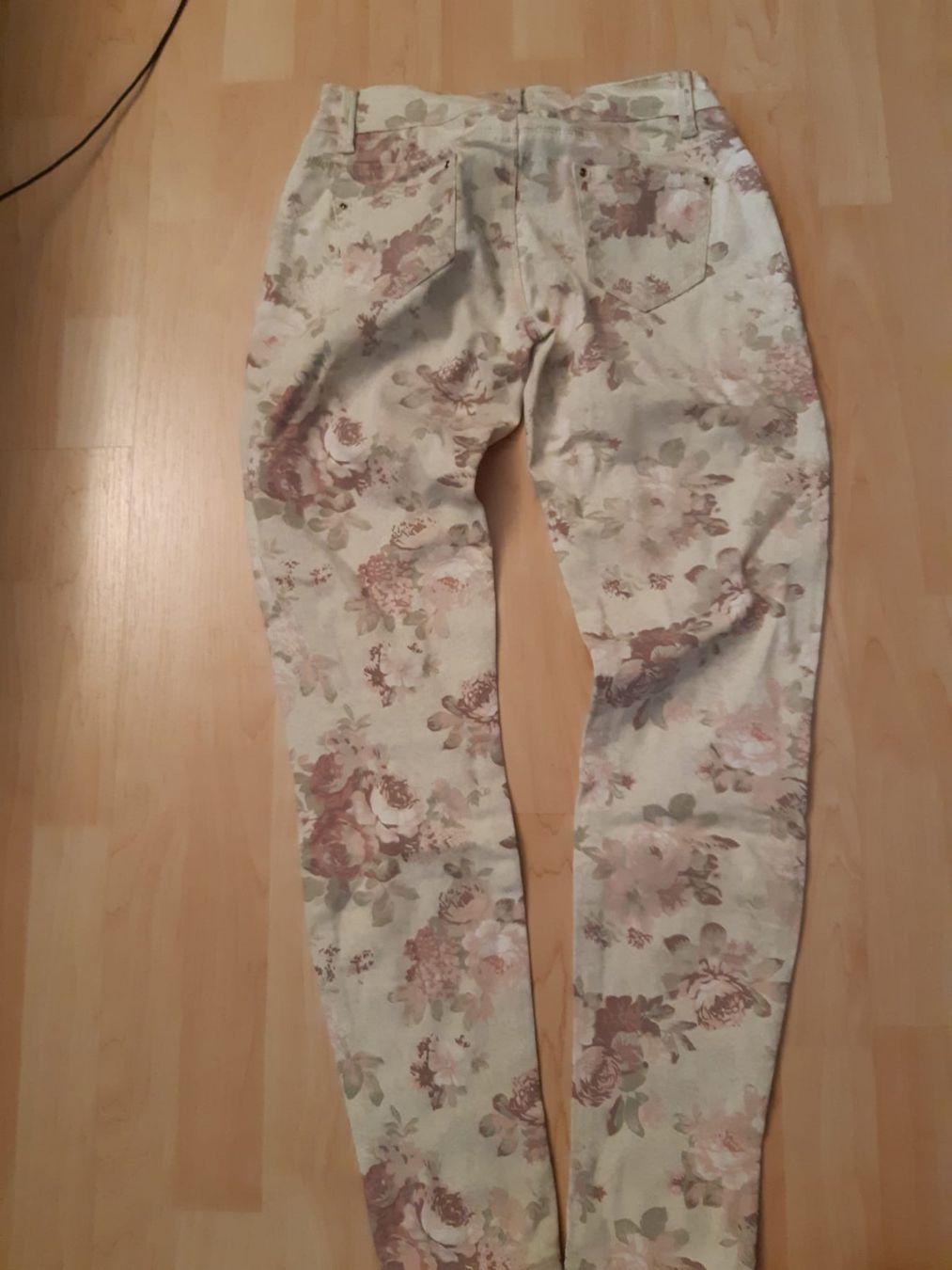 Pantaloni: MARKENHOSEN, DAMEN, Gr.36+S, 2stk. – Usato da Sachseln venduto da jocaso 2