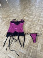 Korsett mit String pink schwarz Spitze