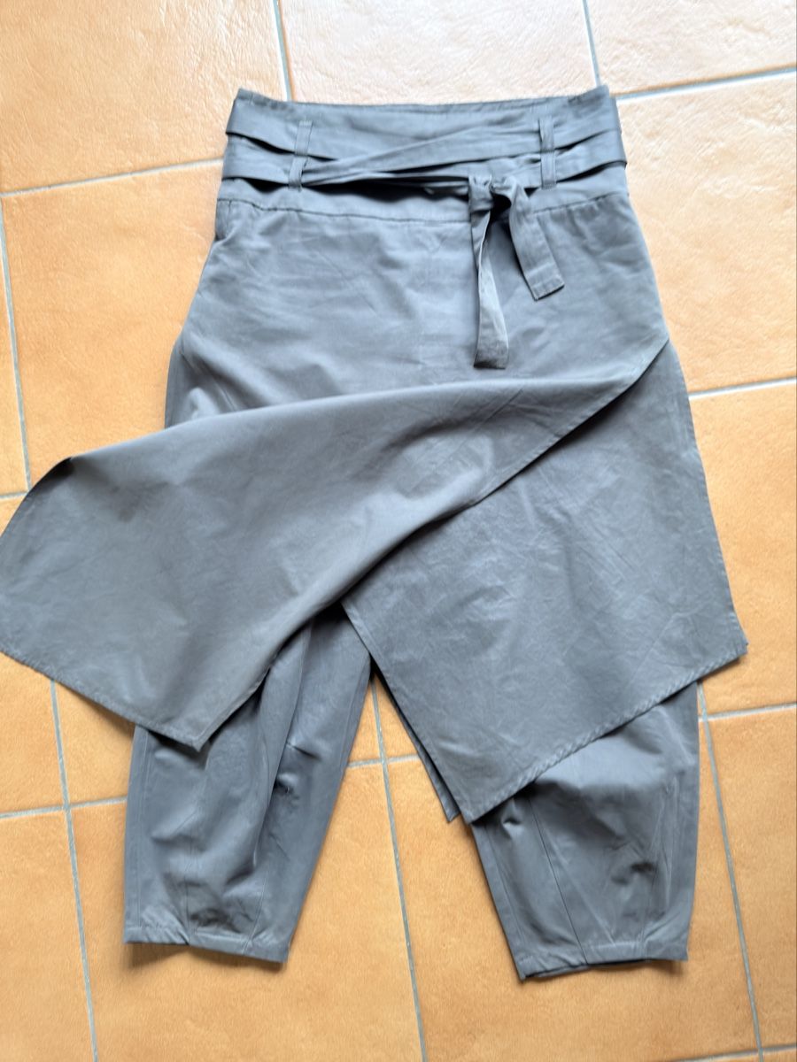 Pantaloni: Pantaloni urban style MOUSSE  JI – Nuovo (secondo la descrizione) da Bellinzona venduto da bul_mvy5 1