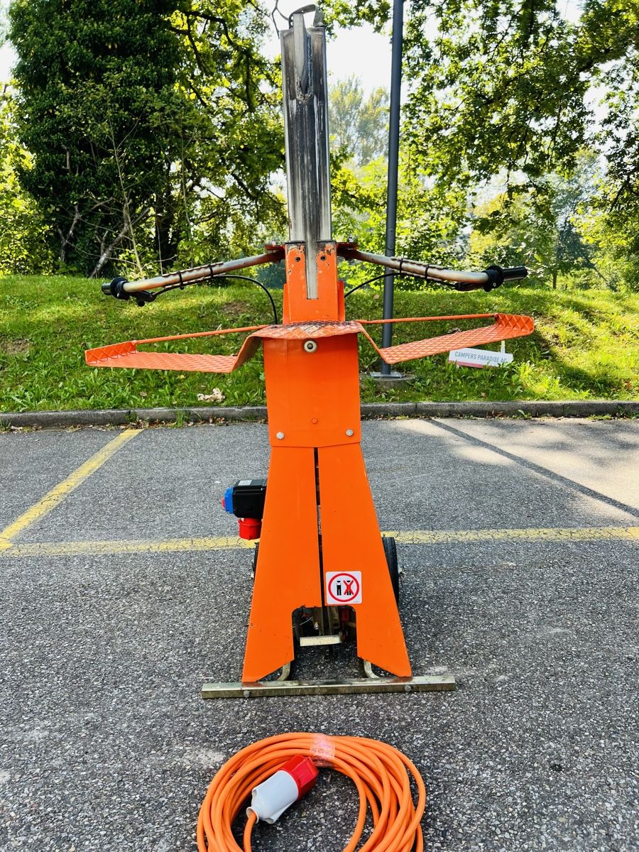 Tutte le macchine: Holzspaltmaschine  Profi 6.5 ton – Usato da Urdorf venduto da Faz_19 2