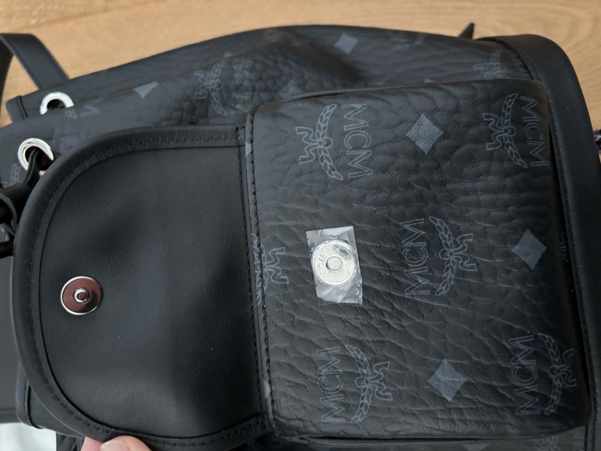 Mcm Sacs à dos: Stylish MCM Black mini Backpack - NEW – Neuf avec emballage d'origine à Windisch par bymarikaa 3