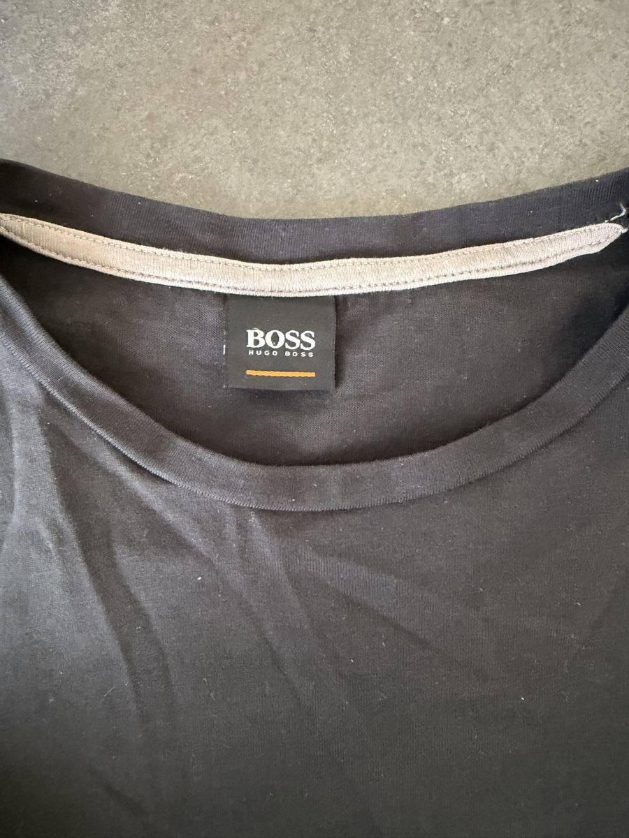 Hugo Boss T-Shirts: Hugo Boss T -Shirt Gr. M – Gebraucht aus Frauenfeld von Reto89 3