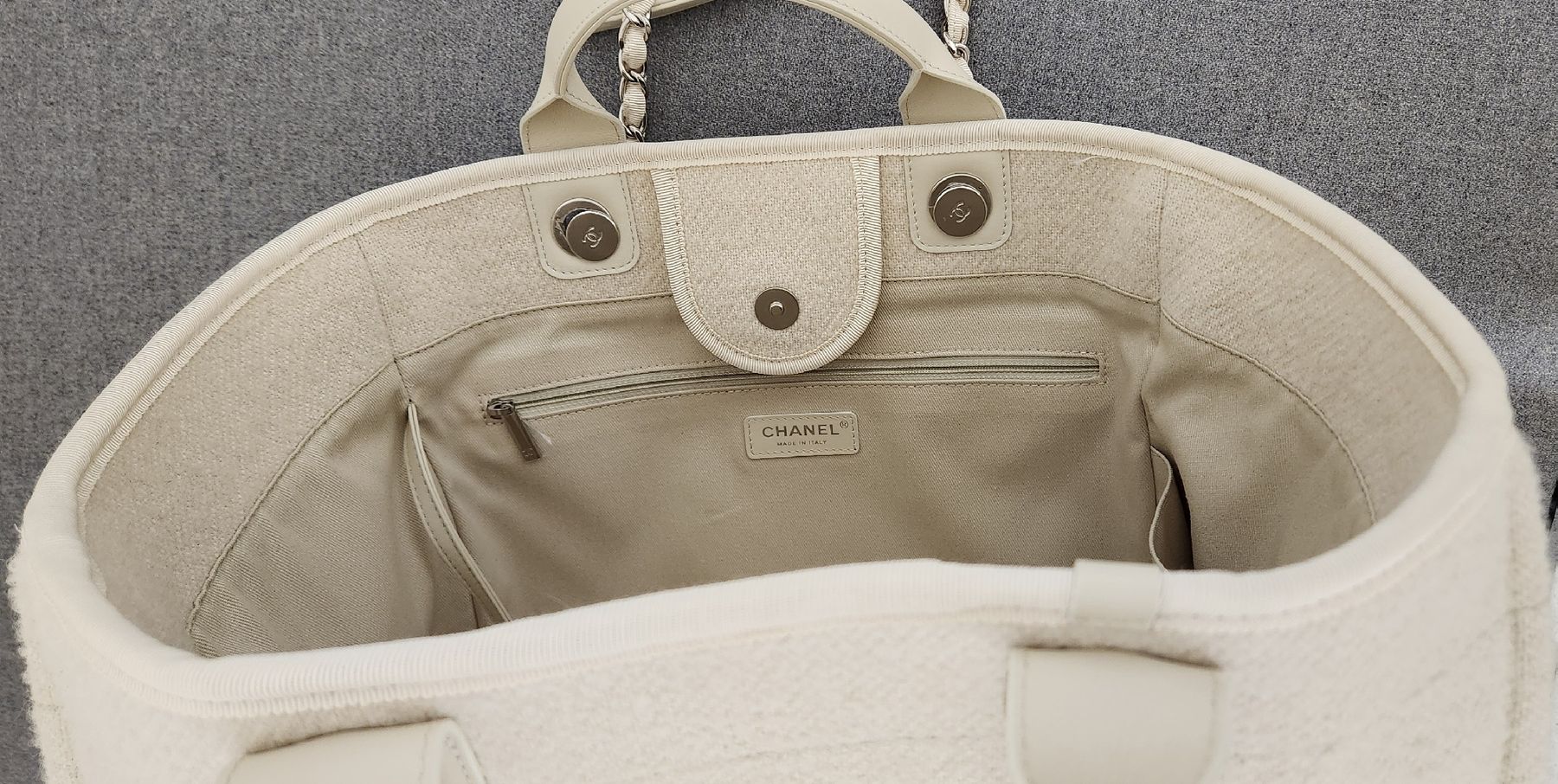 Chanel Taschen: Chanel Deauville Large NEU! – Neu und originalverpackt aus Wollerau von CH8832 2