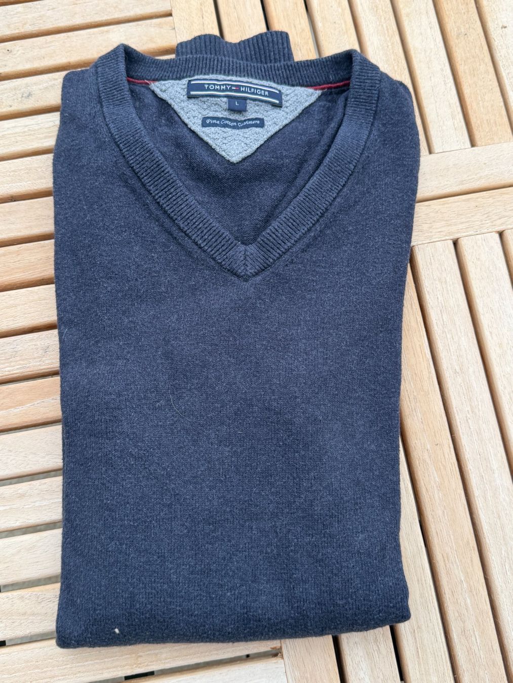 Tommy Hilfiger Maglioni & Felpe: TOMMY HILFIGER Pullover blau – Usato da Volketswil venduto da laszou