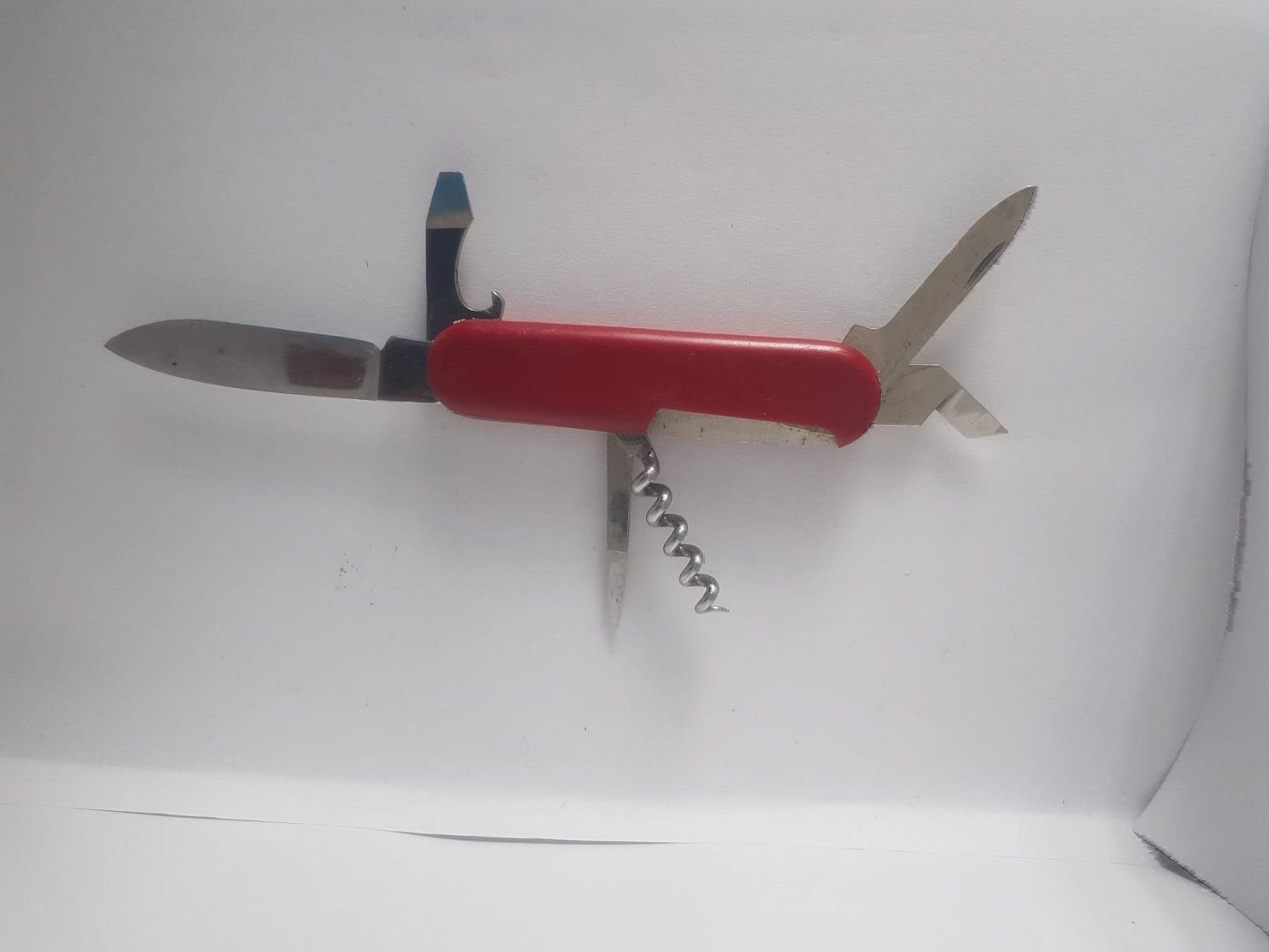 Victorinox Taschenmesser: 2 Victorinox Tourist Sackmesser – Gebraucht aus Zürich von Sarameier 3